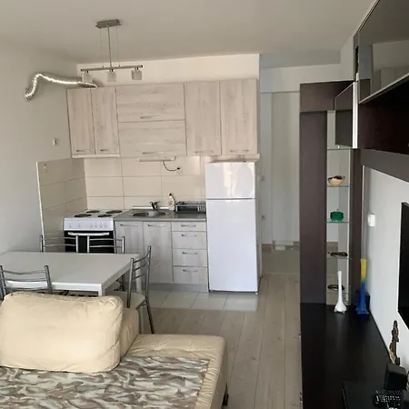 Bright Modern - 5 Min From Center 2 *