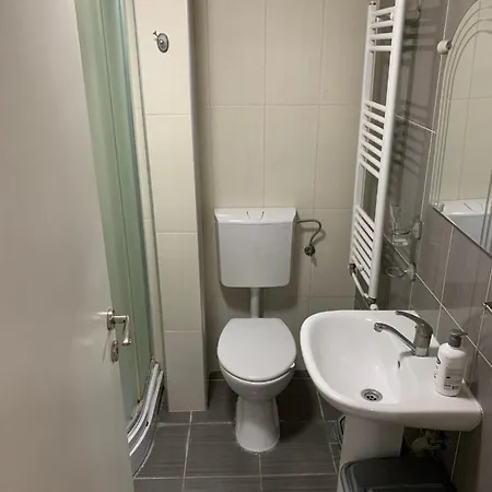 Apartman Bright Modern - 5 Min From Center 2