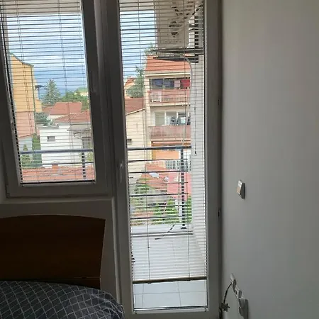 Bright Modern - 5 Min From Center 2 Apartman Szkopje