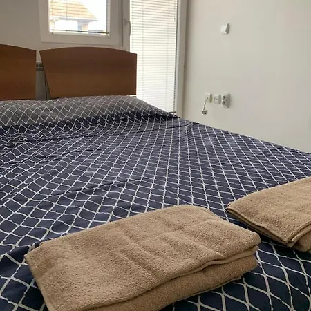 Bright Modern - 5 Min From Center 2 Apartman Szkopje